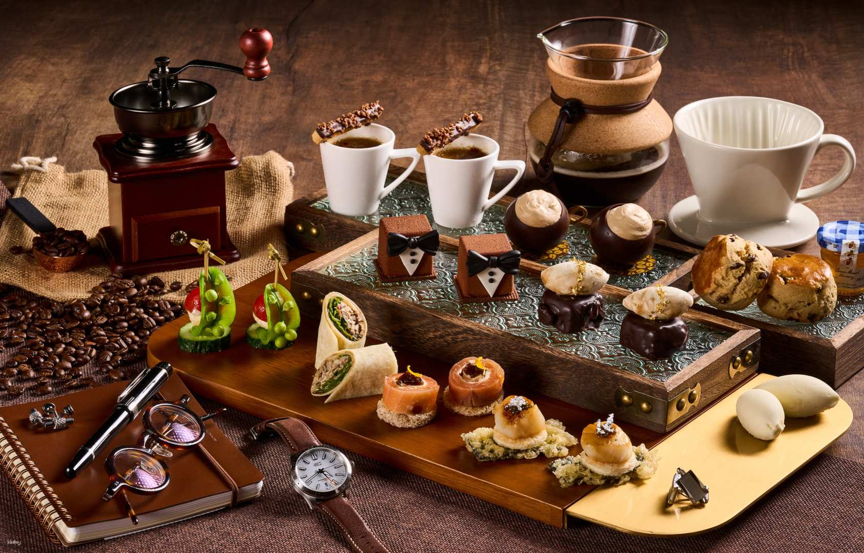 Tsim Sha Tsui | Holiday Inn Hong Kong Golden Mile | Afternoon Tea at Harbour Bar | Afternoon Tea Specials at Star-Rated Hotels - Photo 1 of 3